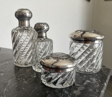 Garniture flacons boîtes d'occasion  Aulnay-sous-Bois