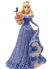 Deluxe aurora figurine usato  Spedire a Italy
