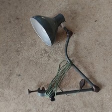 Lampe industrielle ancienne d'occasion  Rocquigny