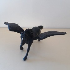 Figurine cheval pégase d'occasion  Bruyères-et-Montbérault