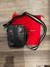 Bolsa de ombro tiracolo de couro preta quadrada compacta casual BALLY comprar usado  Enviando para Brazil