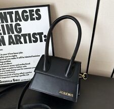 Borsa nera jacquemus usato  Italia