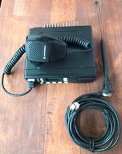 MOTOROLA GM950 + antenna UHF 403-470 MHZ 25W 128 CHANNELS TWO WAY RADIO na sprzedaż  PL