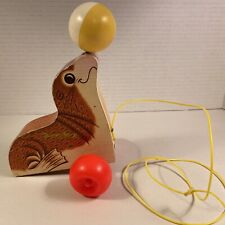 Antigo selo Fisher Price Susie com bola amarela de equilíbrio Pull Along. Madeira. 1978, usado comprar usado  Enviando para Brazil