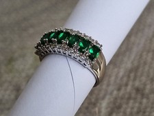 Anello con smeraldi usato  Italia