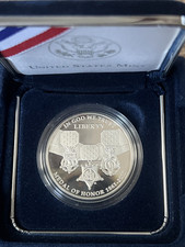 2011-P Medal of Honor dólar de prata prova comemorativa com caixa e certificado de autenticidade comprar usado  Enviando para Brazil