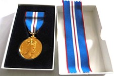Queen elizabeth golden for sale  TAMWORTH