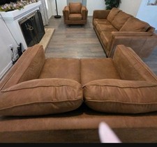 Suede leaderett living for sale  La Verne