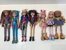 Bratz doll bundle for sale Bratz doll bundle for sale  LONDON