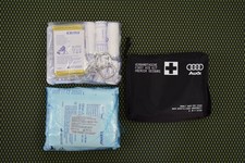 Borsa infermieristica kit usato  Pomigliano d'Arco