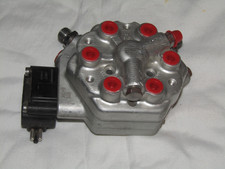 86-93 MERCEDES 190E 260 2.6L W201 DISTRIBUIDOR DE COMBUSTÍVEL UNIDADE DE INJEÇÃO 0 438 101 012 comprar usado  Enviando para Brazil