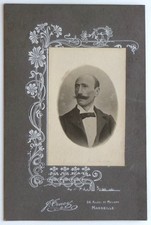 Portrait homme moustache d'occasion  Rouen-