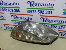 260605447r left headlight d'occasion  Expédié en Belgium