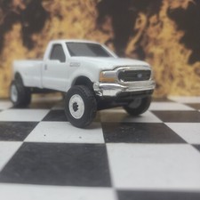 Usado, Custom built 2001 Ford 7.3 F-350 4x4 1/64 diesel Lariat dually ERTL LUZ VERDE  comprar usado  Enviando para Brazil