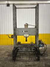 150 ton capacity for sale  Holland