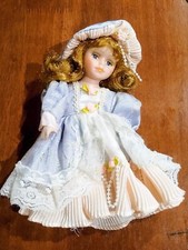 Bambola porcellana vintage usato  Roma