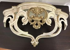 Prateleira de console vintage barroca dourada ornamentada rococó ouro e creme marfim. Excelente estado usado, usado comprar usado Prateleira de console vintage barroca dourada ornamentada rococó ouro e creme marfim. Excelente estado usado, usado comprar usado  Enviando para Brazil