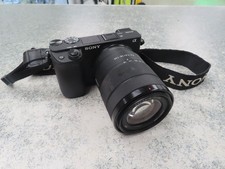 Câmera Digital Mirrorless Sony Alpha A6400 24.2MP com 18-135 mm f/3.5-5.6, usado comprar usado  Enviando para Brazil