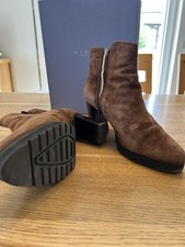 Stivaletto donna camoscio. usato Stivaletto donna camoscio. usato  Castellana Grotte