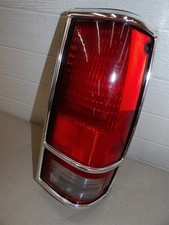 LÂMPADA TRASEIRA LATERAL DE PASSAGEIRO S10 BLAZER S15 JIMMY 1983-1994 RH moldura cromada, usado comprar usado LÂMPADA TRASEIRA LATERAL DE PASSAGEIRO S10 BLAZER S15 JIMMY 1983-1994 RH moldura cromada, usado comprar usado  Enviando para Brazil