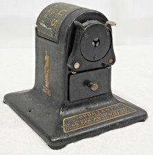Ancien taille crayon d'occasion  Saint-Hippolyte