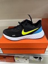 Scarpe nike revolution usato  Casatenovo