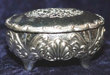 Schöne kleine schatulle gebraucht kaufen Schöne kleine schatulle gebraucht kaufen  Fuldabrück