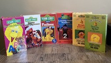 Lot sesame street for sale  Leo