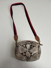 Clare snakeskin navy d'occasion  Expédié en Belgium