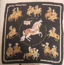Foulard carré hermès d'occasion  Versailles