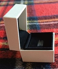 Scatole pandora 5x5x4cm usato  Roma
