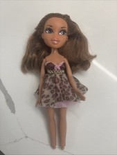 Bratz pampered pupz d'occasion  Expédié en Belgium
