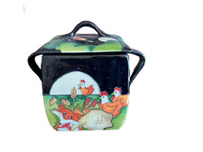 Moorcroft lidded box for sale Moorcroft lidded box for sale  SALTBURN-BY-THE-SEA