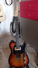 Chitarra elettrica modello usato  Giovinazzo