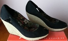 Scarpe donna estive usato  Ragalna