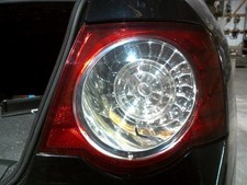Lanterna traseira de passageiro sedã quarto de painel montado se encaixa 06-08 PASSAT 286895, usado comprar usado  Enviando para Brazil