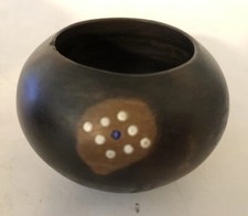 Pote de cerveja tribal decorativo pequeno sul-africano argila zulu meados do século UKHAMBA comprar usado  Enviando para Brazil