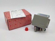 Danfoss 084g2108 transmetteur d'occasion  Expédié en France