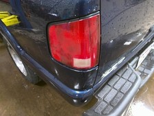 Lanterna traseira do driver com tinta preta ao redor da lente compatível com 94-03 S10/S15/SONOMA 276051, usado comprar usado  Enviando para Brazil