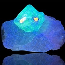 Cristaux fluorite apatite d'occasion Cristaux fluorite apatite d'occasion  Andolsheim