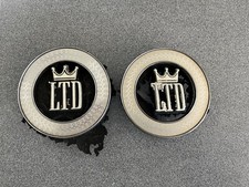 1965 Ford Galaxie 500 LTD painel de vela lateral teto emblema par fabricante de equipamento original 65, usado comprar usado  Enviando para Brazil