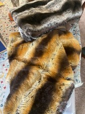 EXÓTICOS RESTOS/RETALHOS DE PELE SINTÉTICA ANIMAL DE ALTA QUALIDADE Monterey Fashions/Oleg Cassini comprar usado  Enviando para Brazil