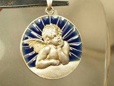 Pendentif medaillon ancien d'occasion  Tocane-Saint-Apre