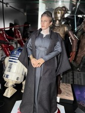 Hot toys leia d'occasion  Chantilly