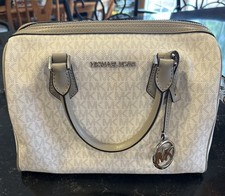 Michael kors medium for sale  New Brighton