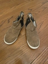 Ugg suede tan for sale  Franklin Lakes