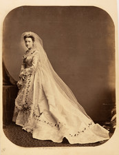 robe victorienne d'occasion robe victorienne d'occasion Expédié en Belgium