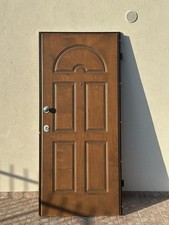 Porta blindata esterno usato  Loreto Aprutino