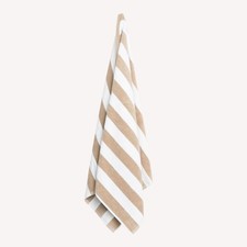 Latte Striped Hotel Pool Towel | Bnb Supplies comprar usado Latte Striped Hotel Pool Towel | Bnb Supplies comprar usado  Enviando para Brazil