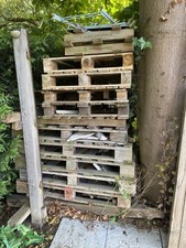 Wooden pallets multiple for sale  HORNCHURCH
